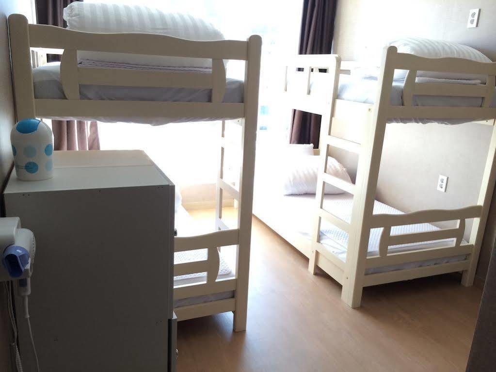 Haeundae Guesthouse ปูซาน ภายนอก รูปภาพ
